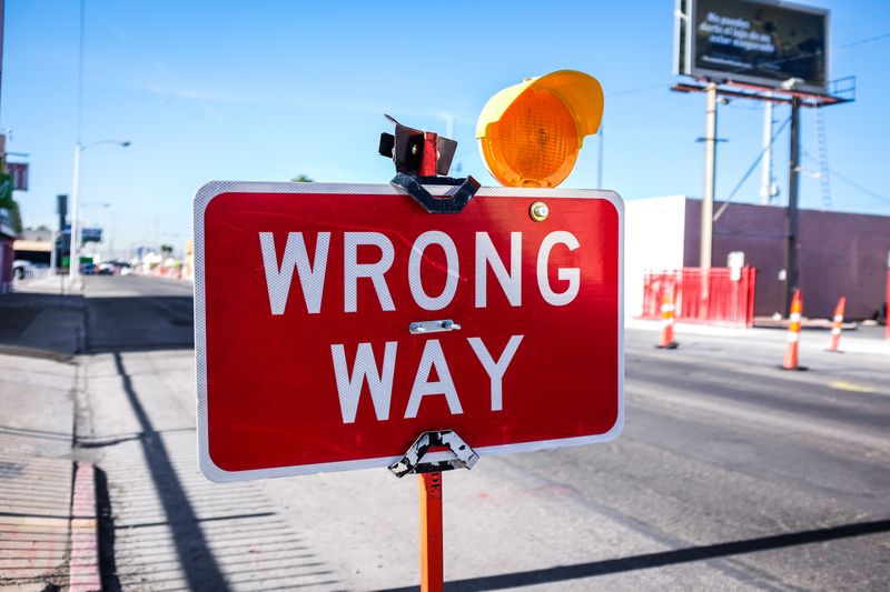 A 'wong way' road sign