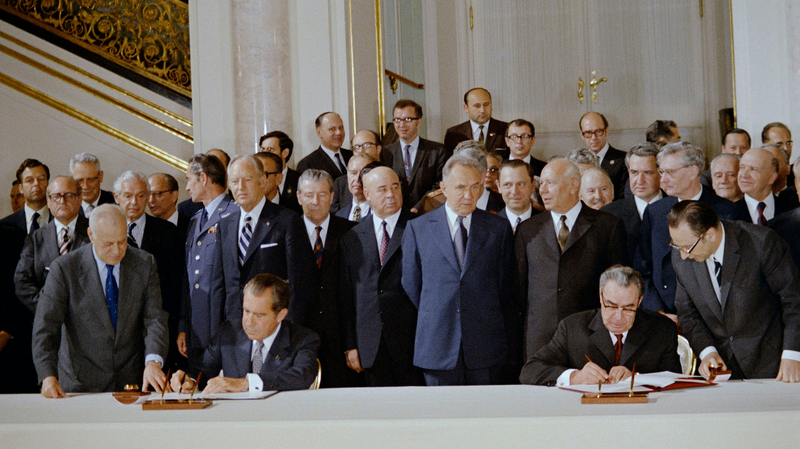 US & Soviet leaders signing the SALT I treaty.
