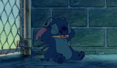 Stitchy pulls a frustrated face.