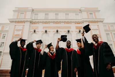 Image for Byte titled 'Choose the right college major for you in 5 steps 🎓 ✅'