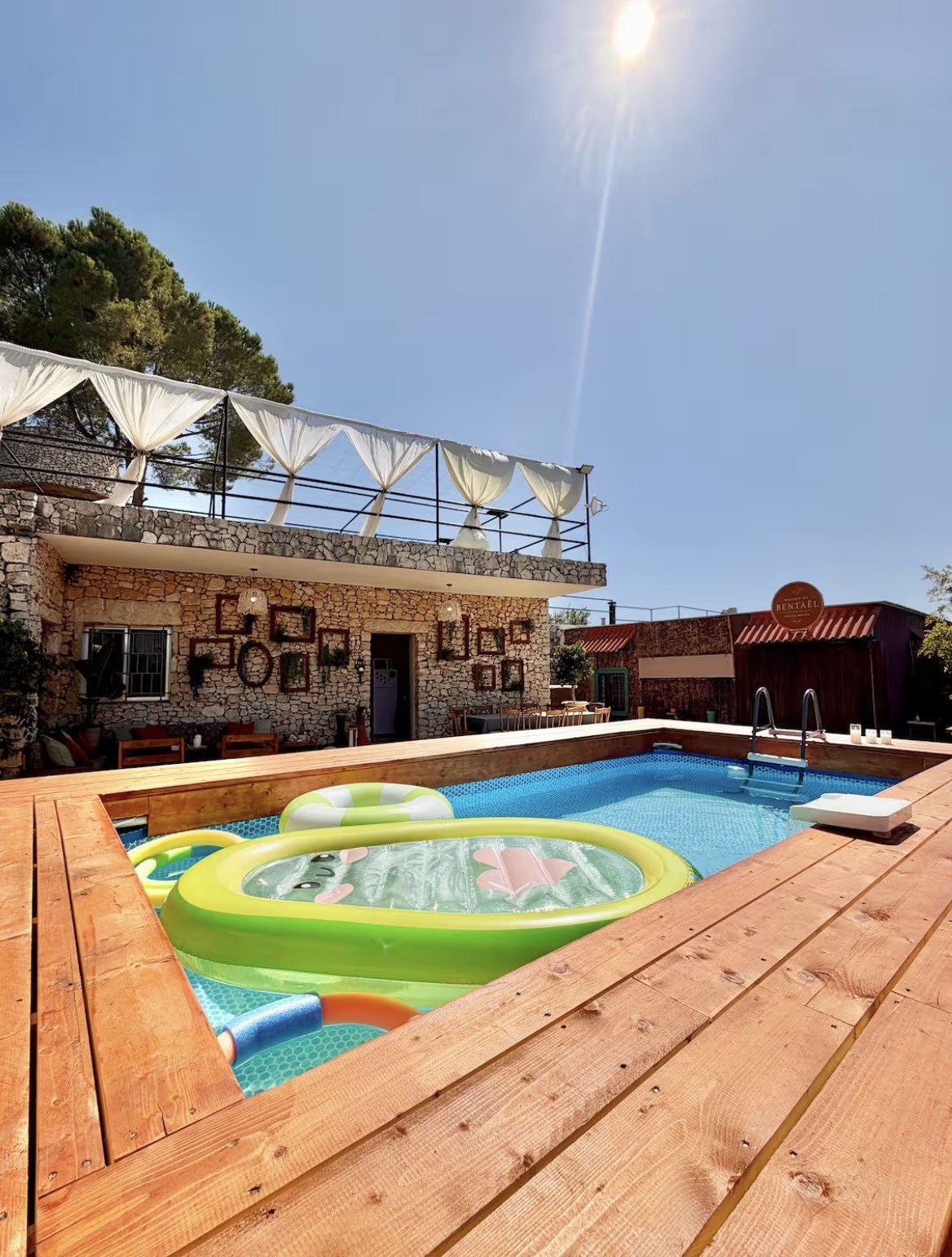 Hideaway Guesthouse in Jbeil