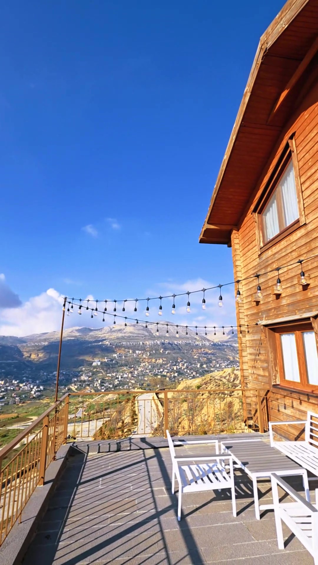 Sandstone Sonata Chalet in Faqra