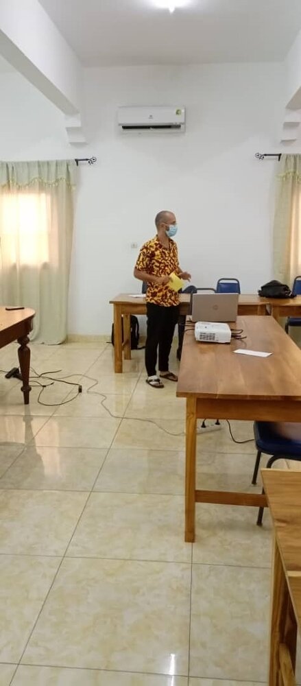 Paul-Émile Chouinard en est à son troisième séjour au Togo depuis 2019 et à sa deuxième expérience de volontariat avec Carrefour international. Crédit : Courtoisie