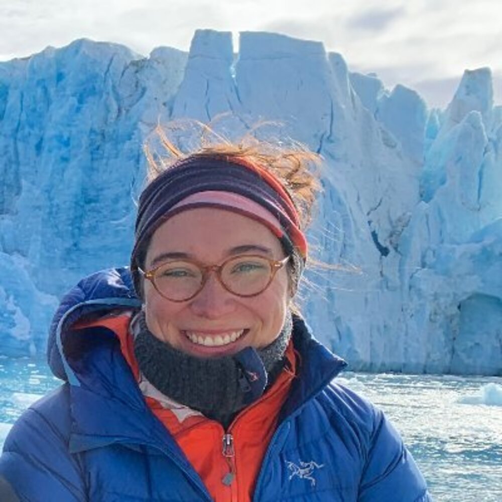 Danielle Hallé, candidate au doctorat en glaciologie à l’Université de Waterloo en Ontario, fait partie de l’équipe. Photo : Twitter Danielle Hallé