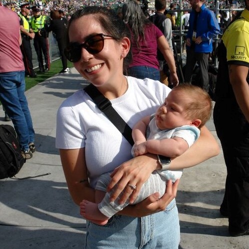 «J’ai eu ce que je voulais, même plus que j’ai voulu», s’est exclamée Adriana Meyers dont le fils Mateo a reçu la bénédiction du pape. Crédit : Vienna Doell – Le Franco