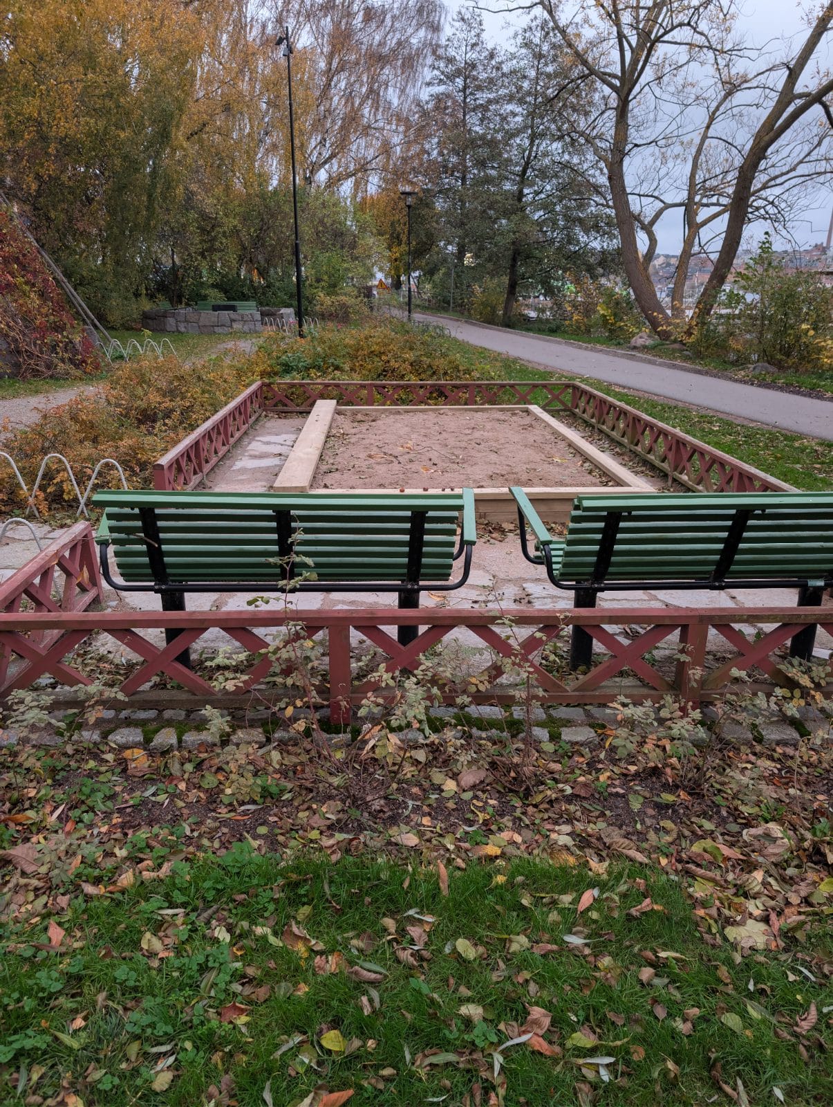 Norr Mälarstrands lekplats – bild 1 av 2