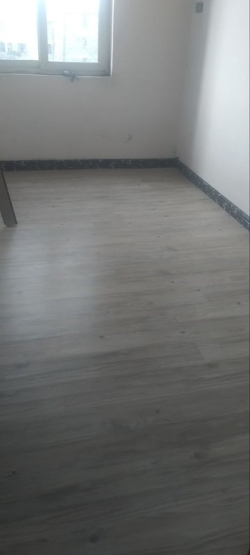 Condominium for rent | 40/60 thumbnail 2