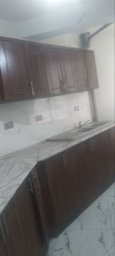 Condominium for rent | 40/60 thumbnail 3