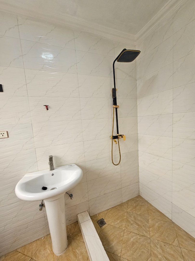 Apartment For Rent in Ayat | የሚከራይ አፓርትመንት አያት አካባቢ thumbnail 9