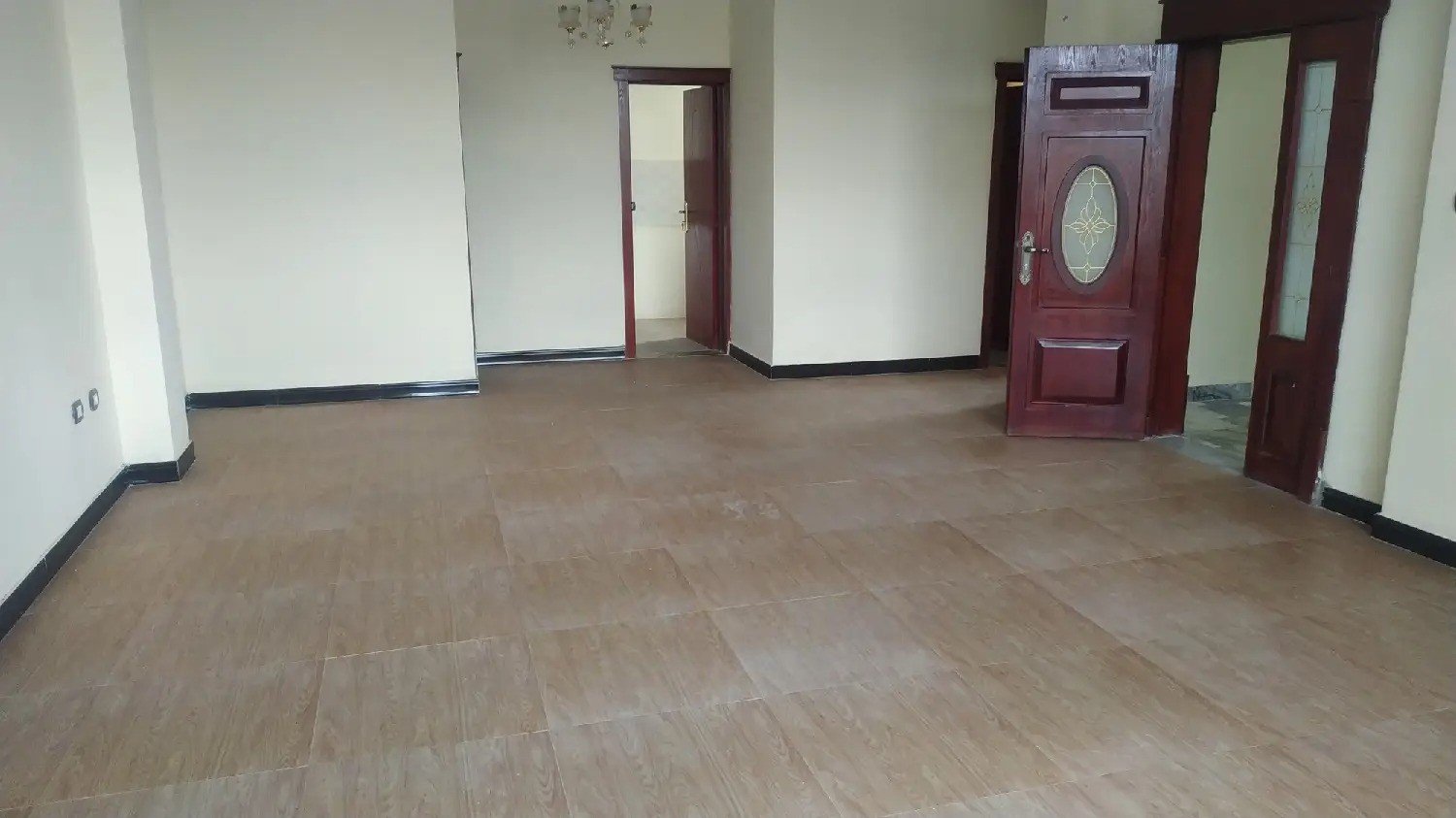 3 Bedroom Apartment In Addis, Wesen Area thumbnail 3