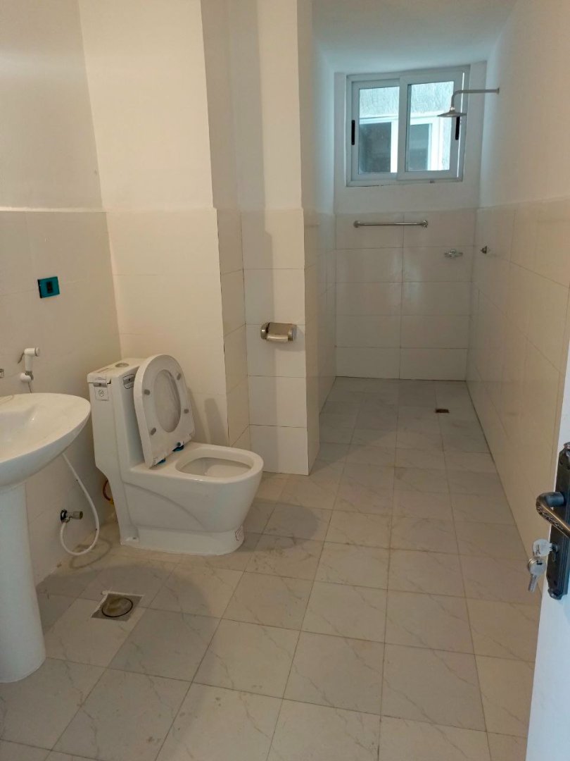 4 Bedroom Apartment in Semit 72 Gates real estate thumbnail 3