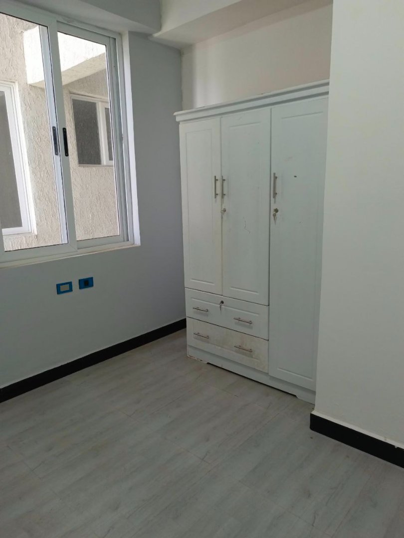 4 Bedroom Apartment in Semit 72 Gates real estate thumbnail 4