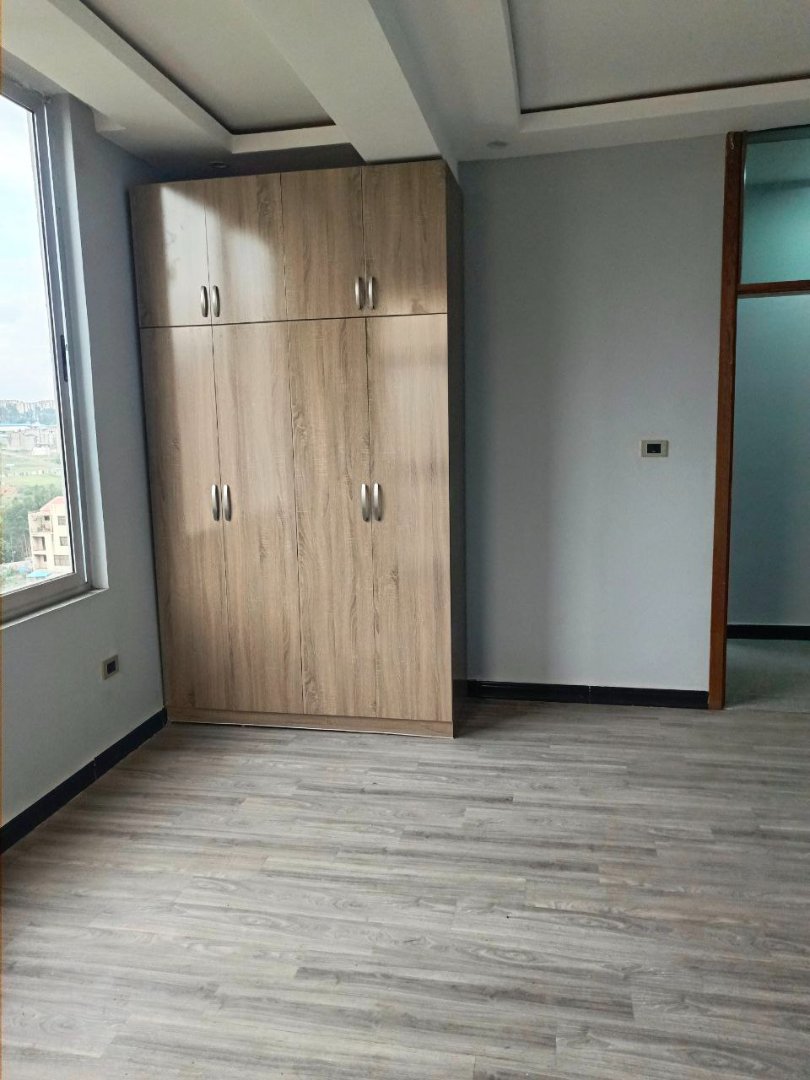 Beautiful 3 Bedroom Apartement for rent in Semit 72 thumbnail 3