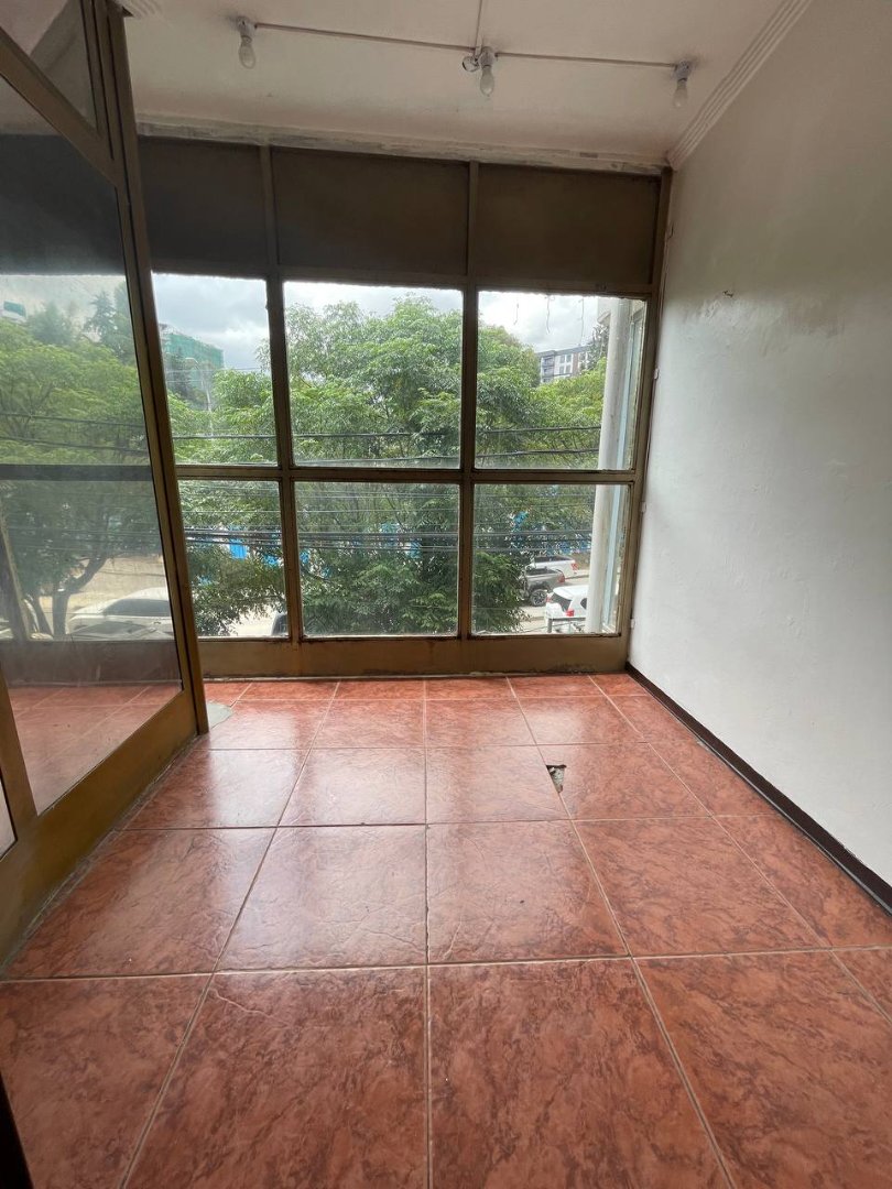 commercial space for rent on first floor in Bole, Dembel