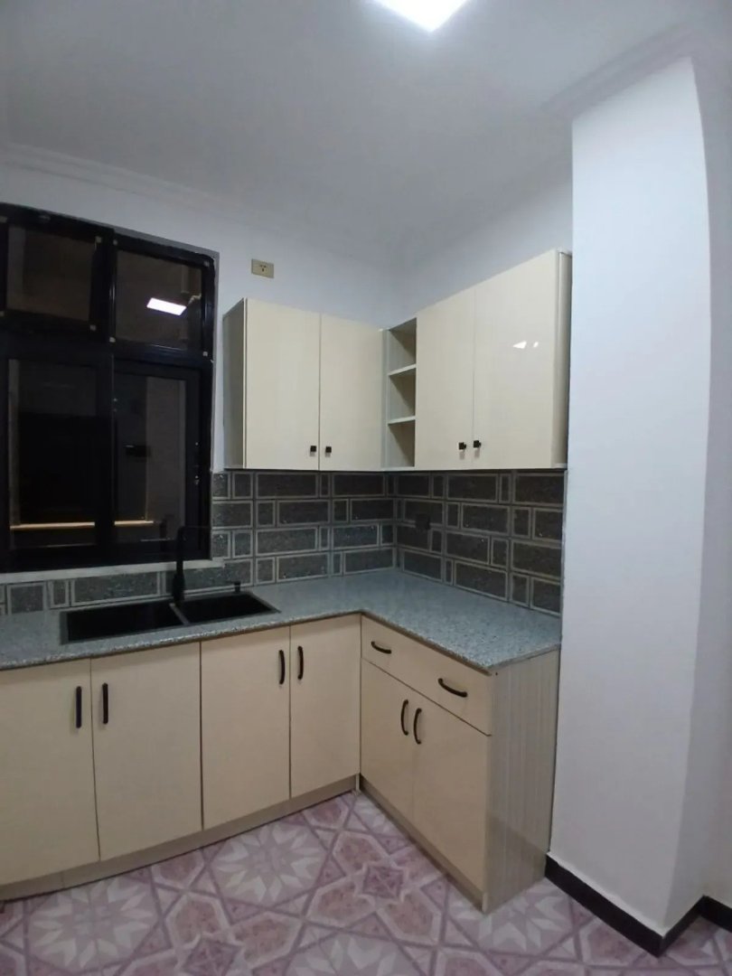 3bdrm Apartment in Bole for rent thumbnail 4
