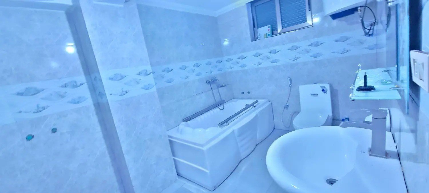 4 Bedroom Apartment in አድስ አበባ, Bole for rent thumbnail 2