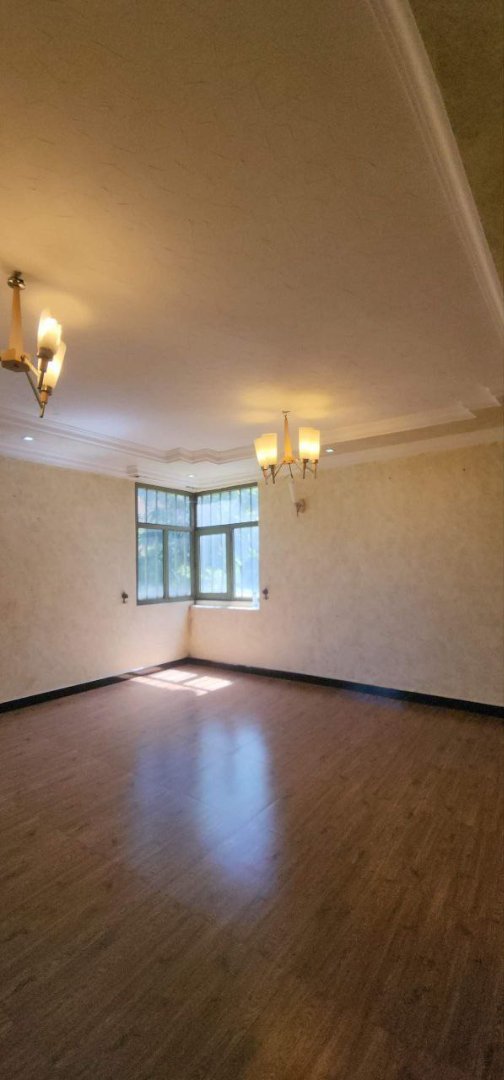 3 Bedroom Condo for Sale thumbnail 4