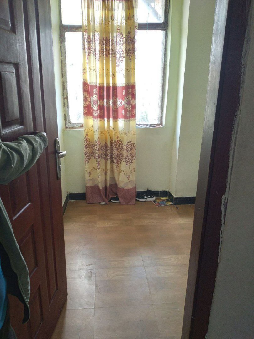 Condominium thumbnail 4