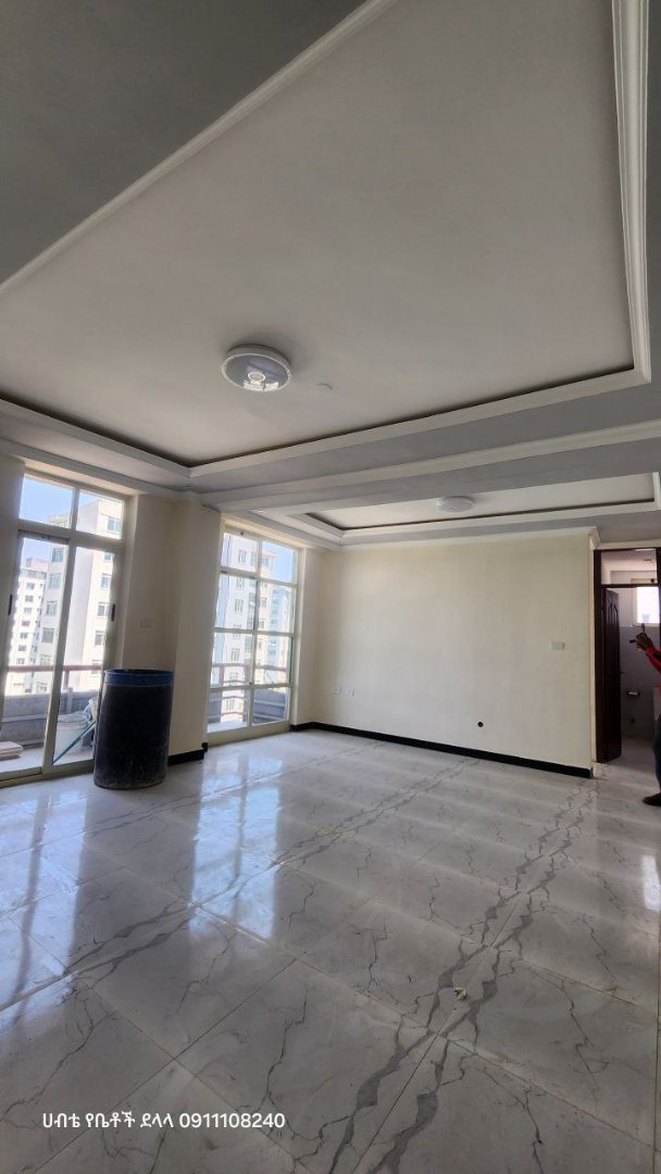 Condominium thumbnail 4