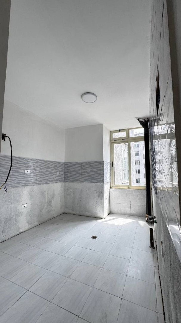 Condominium  thumbnail 3