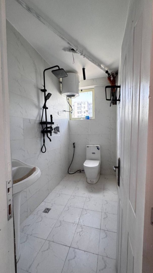Condominium thumbnail 4