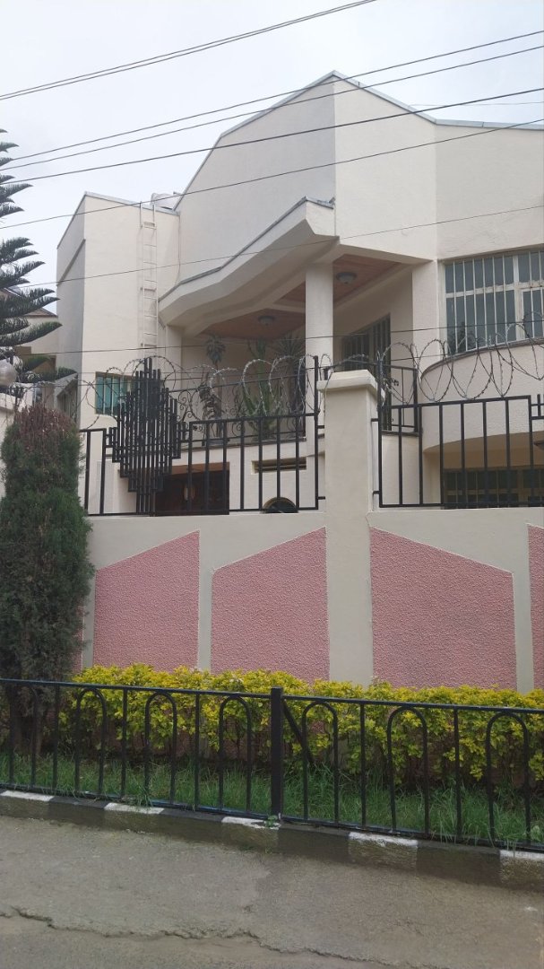 G+1 5 bedroom house at jackros for rent thumbnail 2