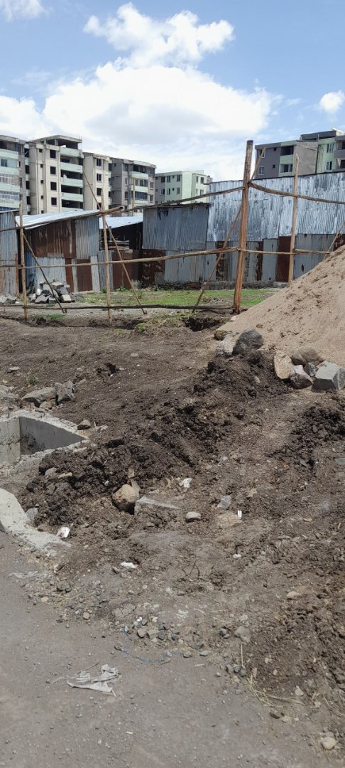 200sq land at bole arabsa 