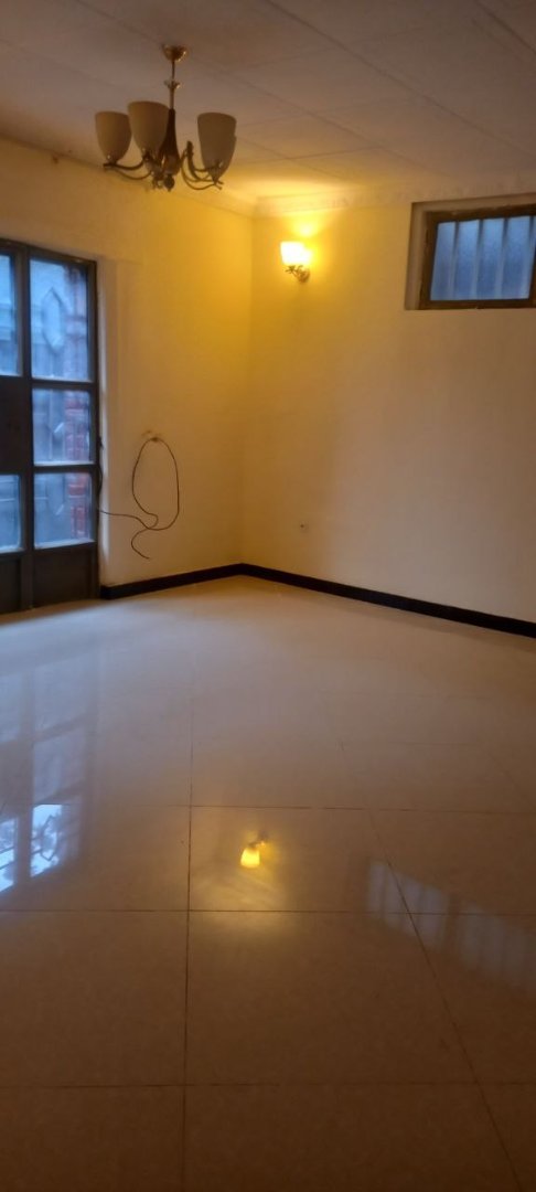 modern-house-for-rent-lancha thumbnail 2