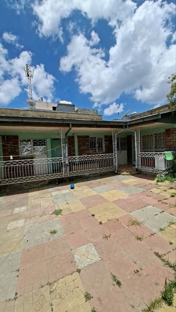 L shape villa at cmc for sell