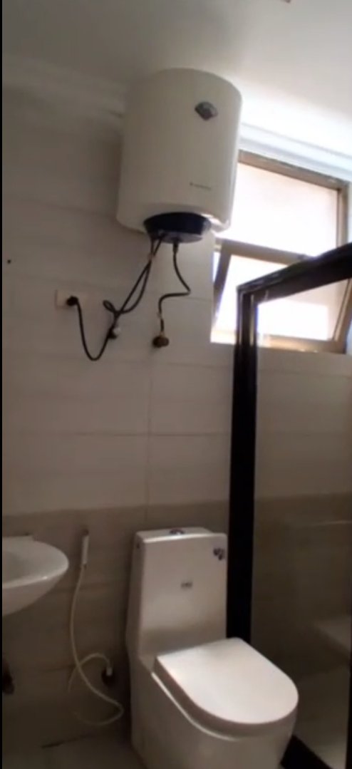 3 bedroom apartment thumbnail 5