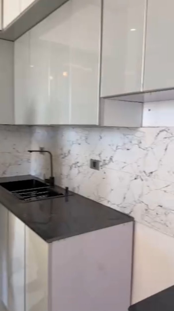 2 bedroom apartment thumbnail 2