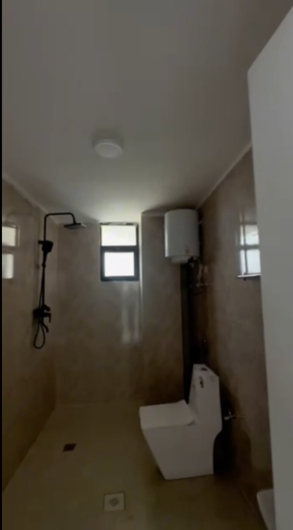 3 bedroom apartment thumbnail 3