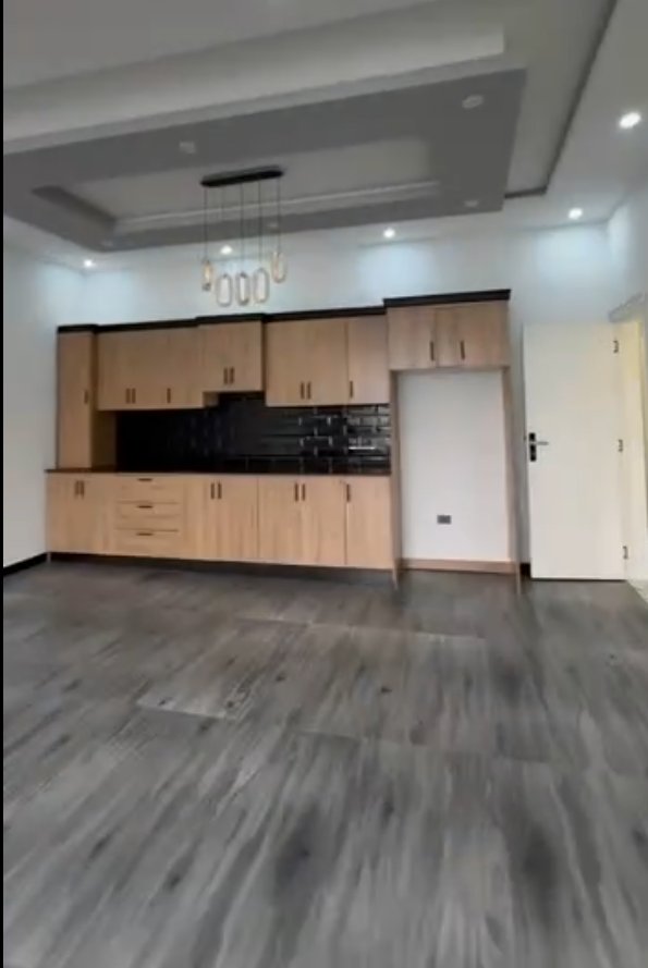 Full compound villa thumbnail 4