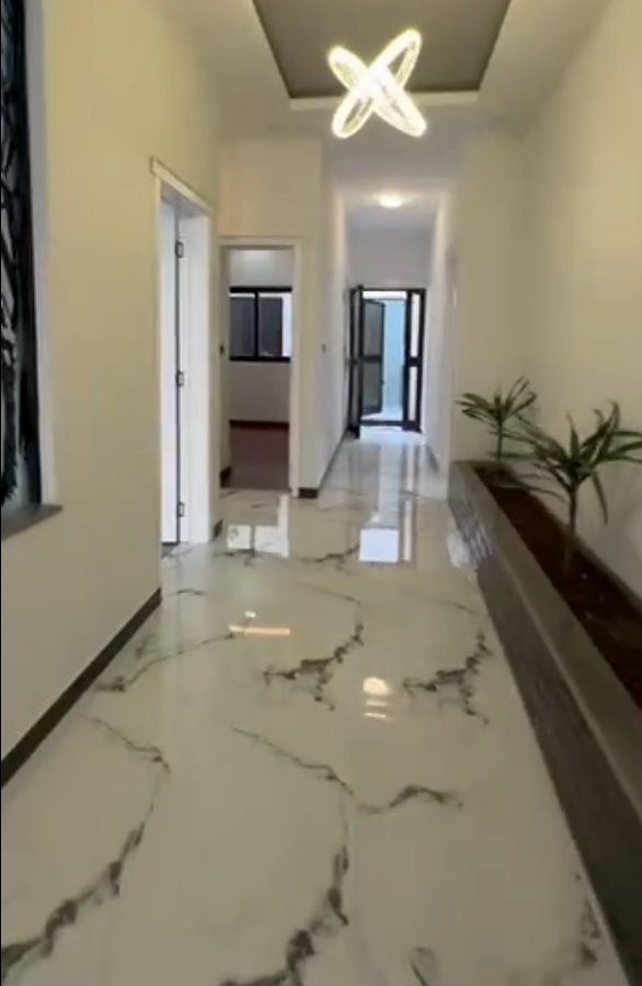 Full compound villa thumbnail 10