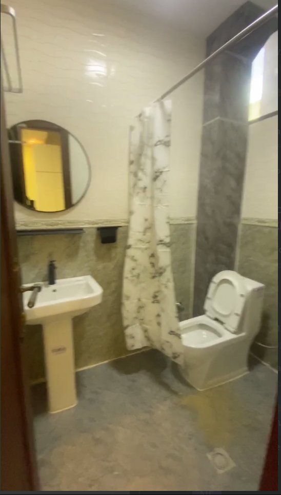 Spacious 5 bedroom apartment on the 2nd floor in Ayat 49 Area thumbnail 11