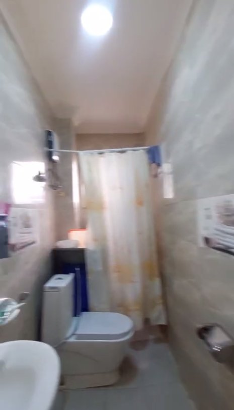 Luxury 3 bedroom apartment for sale on the 4th floor thumbnail 2