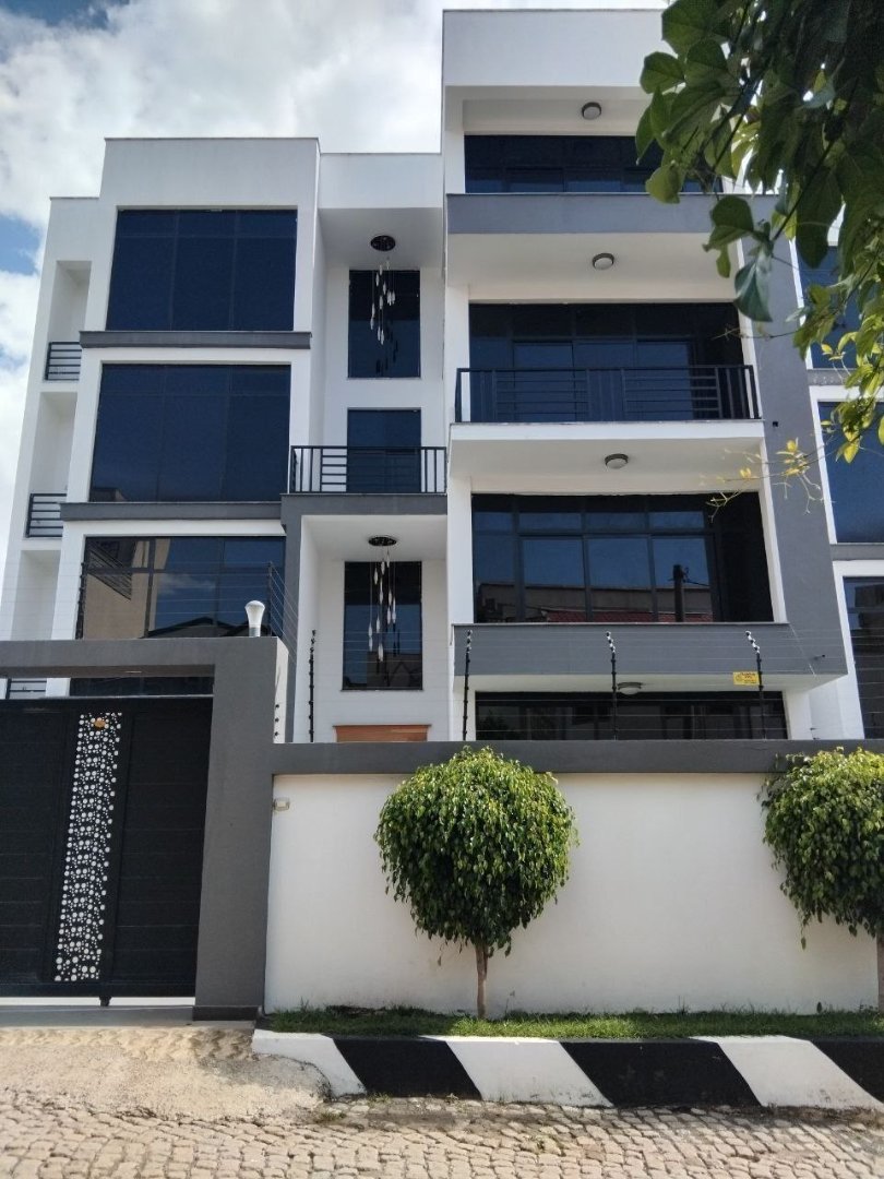 Luxury house for sale in CMC Area.