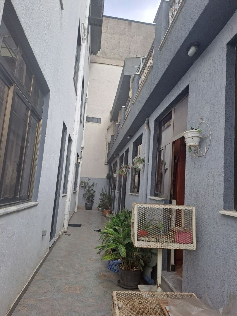Beautiful modern G+2 house in Ayat Area, with additional G+1 service house. thumbnail 2