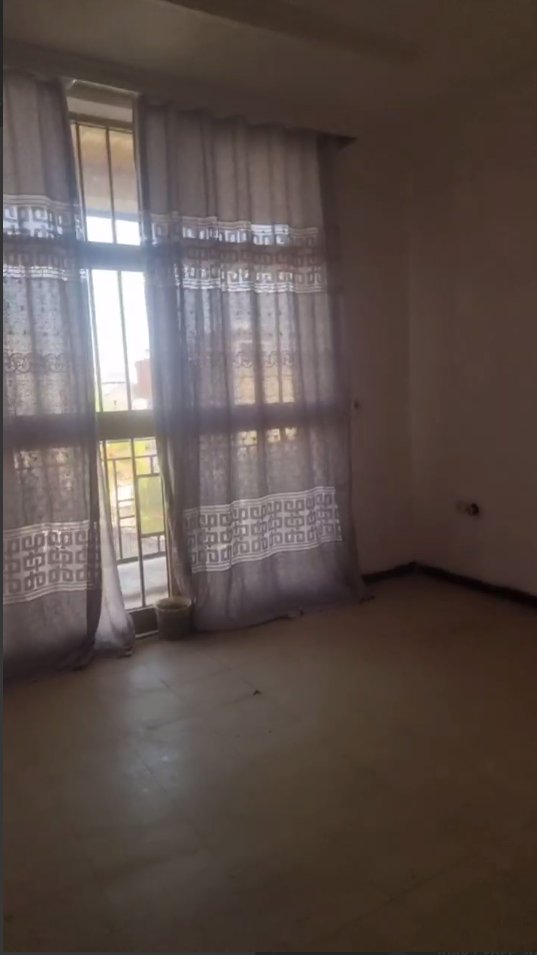 Studio house for rent in Goro Mikael Area, in front of Mikael Church. thumbnail 2