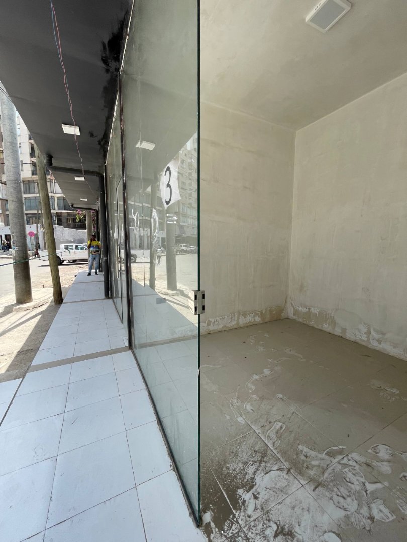 Commercial space for rent in Bole.