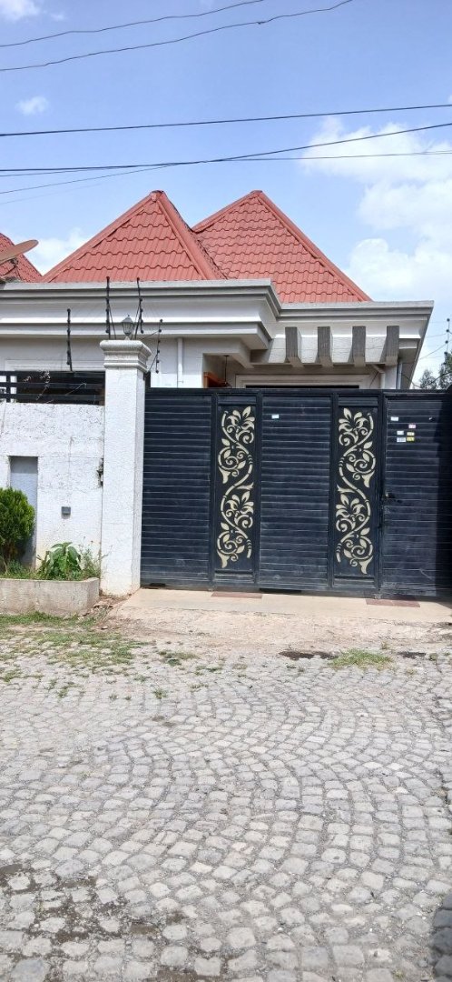 Urgent sale modern villa house in Ayat Area.