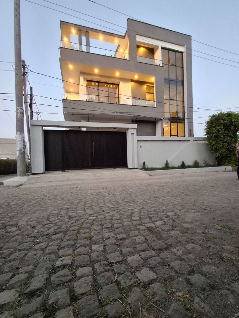 Urgent sale — modern G+2 residential house in Ayat Area. thumbnail 8