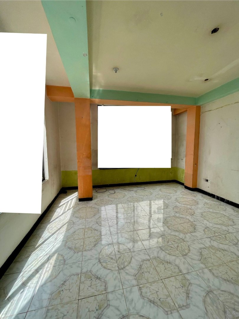 Commercial space for rent in Gerji.