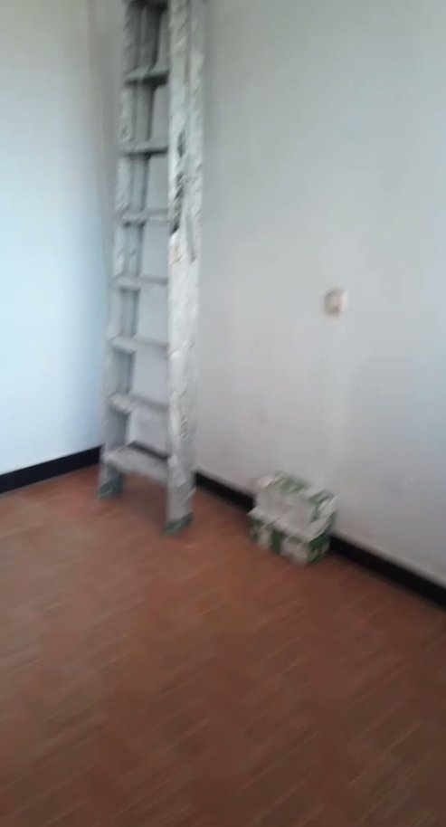 Condominium for rent in Ayat 49, near Ayat 49 Police Station.