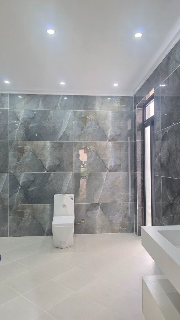 Luxury G+2 House for Sale in 22 thumbnail 3