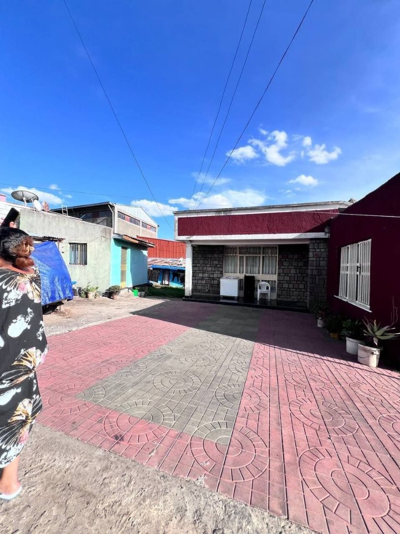 Prime Commercial Property for Sale thumbnail 3