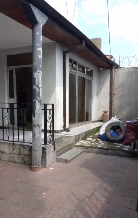 Villa House for Rent, Goro 