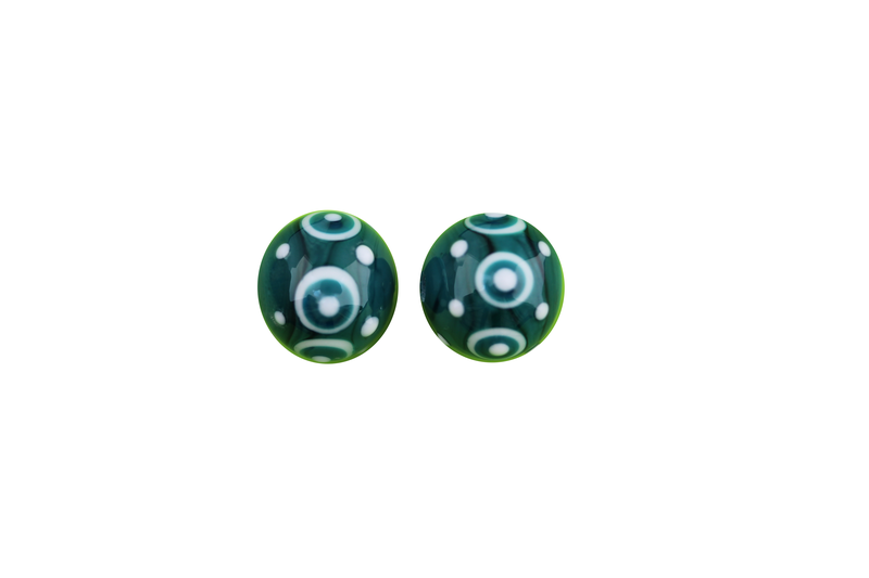 Perle en verre d'artisan - ronde - set de 2 perles - vert / blanc