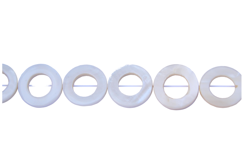 Perle en nacre - ronde en forme de roue - blanc nacre