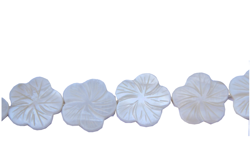 Perle en nacre - fleur - blanc nacre